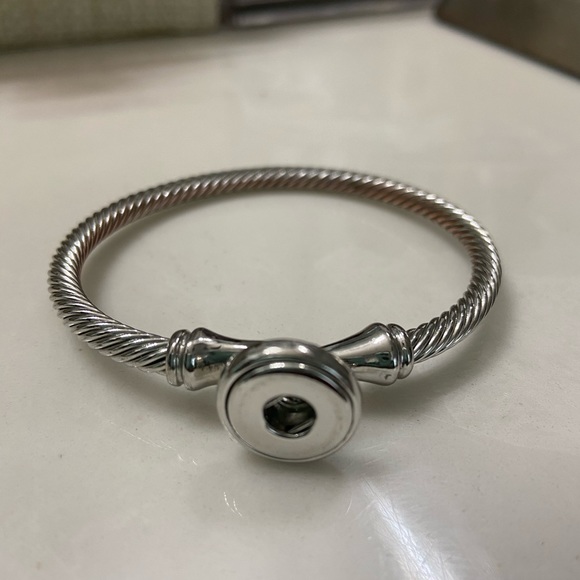 Ginger Snap & Co. bracelet with 11 snaps - Picture 3 of 7